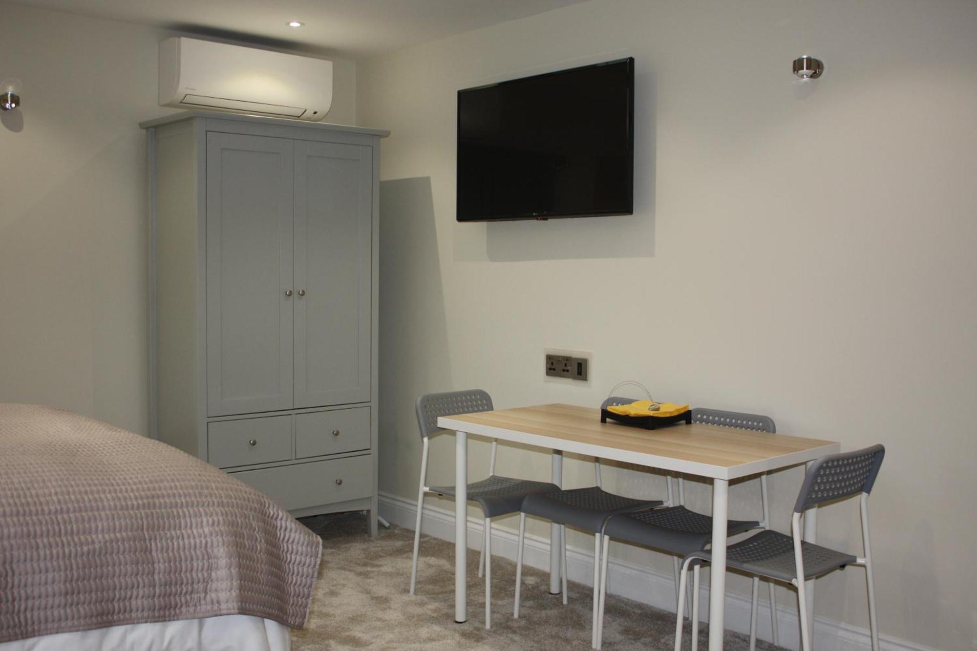 Frinton Escapes Apartment Phòng bức ảnh